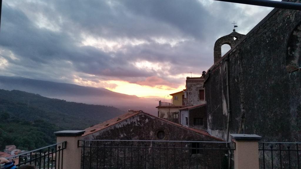 Cento Tari' Guest House Castiglione De Sicilia Exteriér fotografie